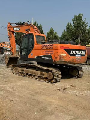 رنگ اصلی استفاده شده Doosan DX225LC-9C Excavator در حالت عالی
