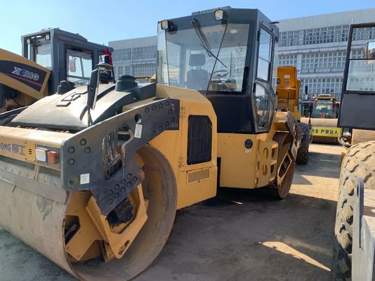 استفاده شده Liugong CLG6212 کمپکتور دوبرمی کار آسان زمان توقف کم