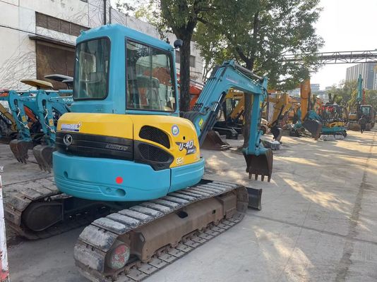 ژاپنی ها از مینی حفاری کوبوتا U40-5 با سیستم هیدرولیکی کارآمد استفاده می کنند