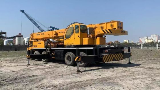 XCMG QY50K-II 50 تن کامیون استفاده شده جرثقیل با ظرفیت بالا کامیون های استفاده شده