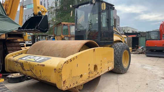 رنگ اصلی استفاده شده Caterpillar CS-683E تک درام رولر جاده ای در وضعیت عالی