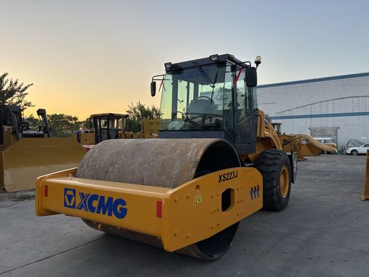 استفاده شده XCMG XS223J تک درام کمپکتور کار آسان و حالت خوب