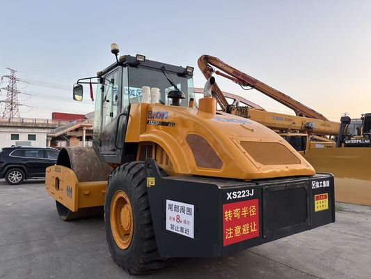 استفاده شده XCMG XS223J تک درام کمپکتور کار آسان و حالت خوب